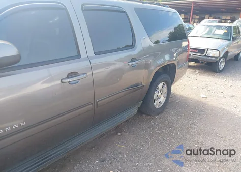 2011 Chevrolet Suburban 1500 Lt1 из США, поврежденный, VIN 1GNSCJE09BR344091